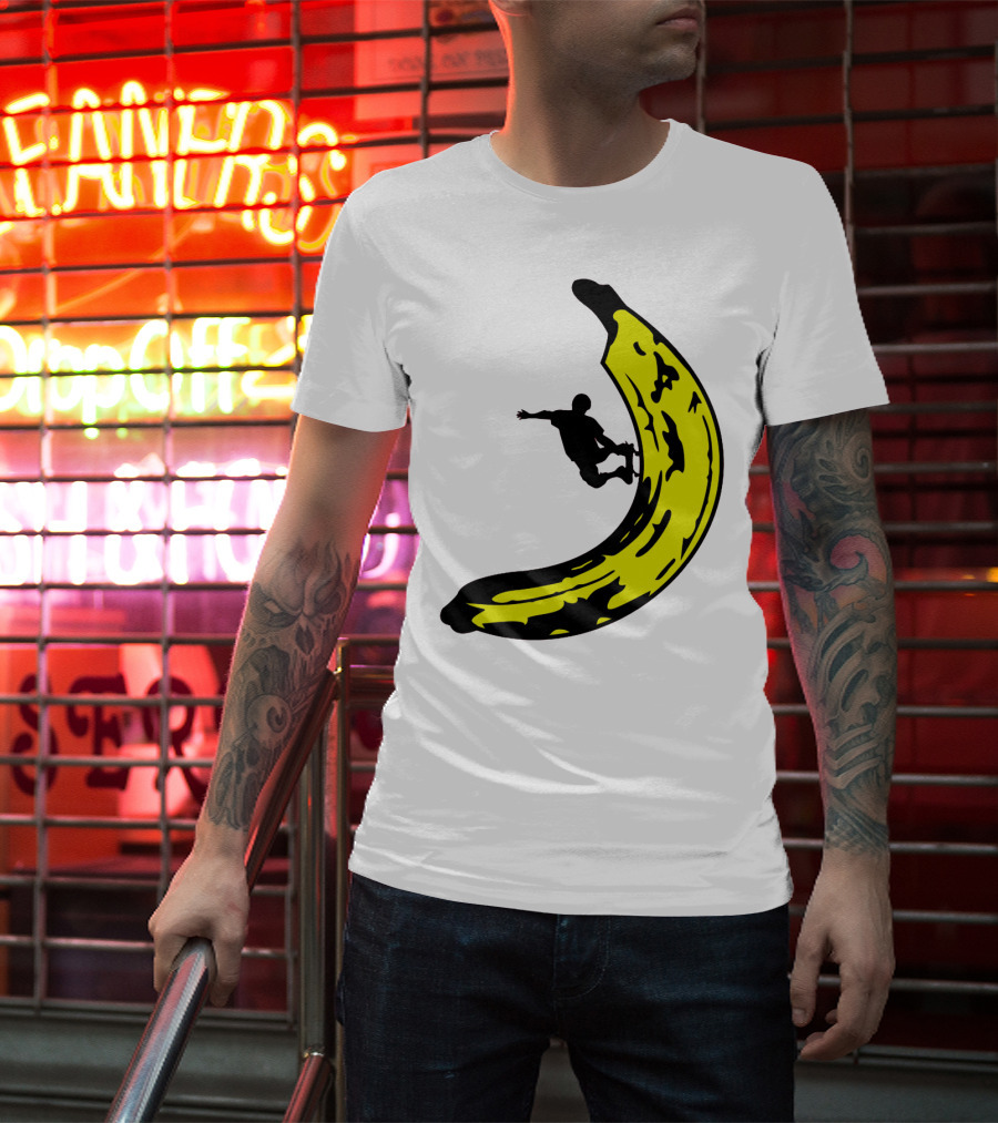 Banana Shaped Skateboard Ramp With Silhouette Skater Jumping T-Shirt