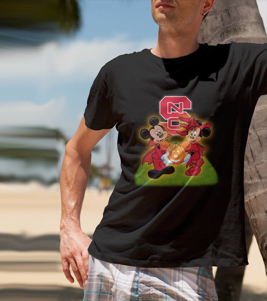 Nc State Wolfpack Halloween Football Mickey Minnie Pumpkin T-Shirt