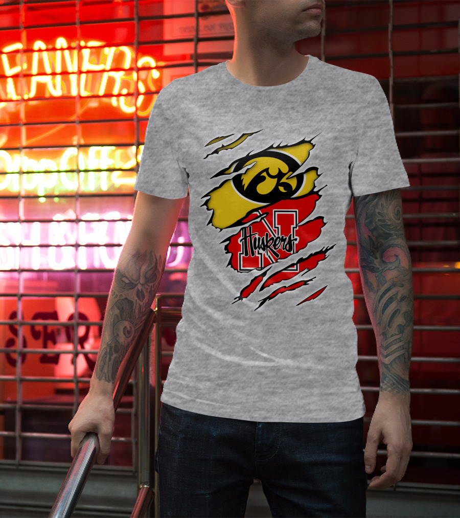 Hawkeyes Huskers Iowa Nebraska Clash T-Shirt