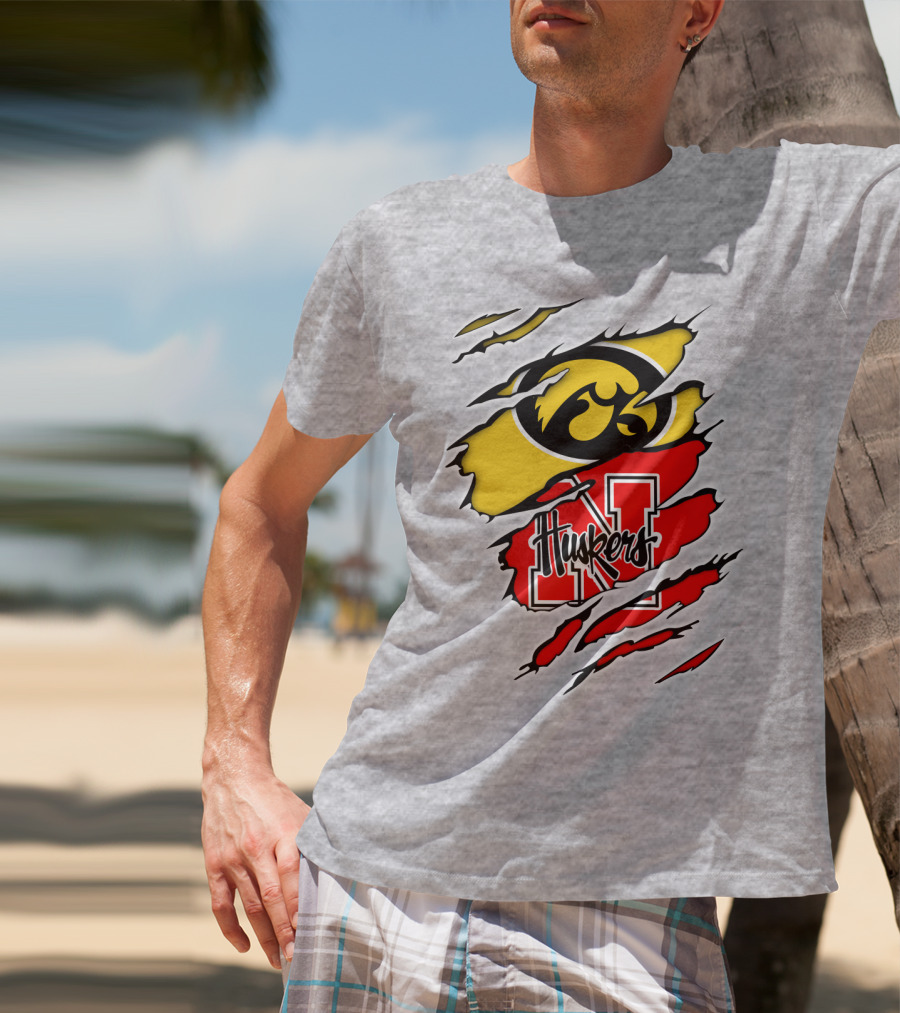 Hawkeyes Huskers Iowa Nebraska Clash T-Shirt