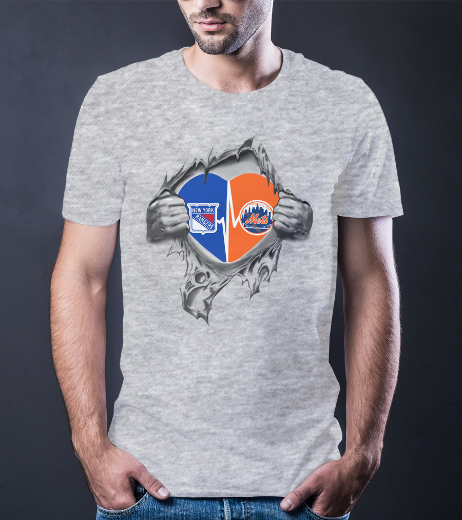 New York Rangers Mets Heart Ripped T-Shirt