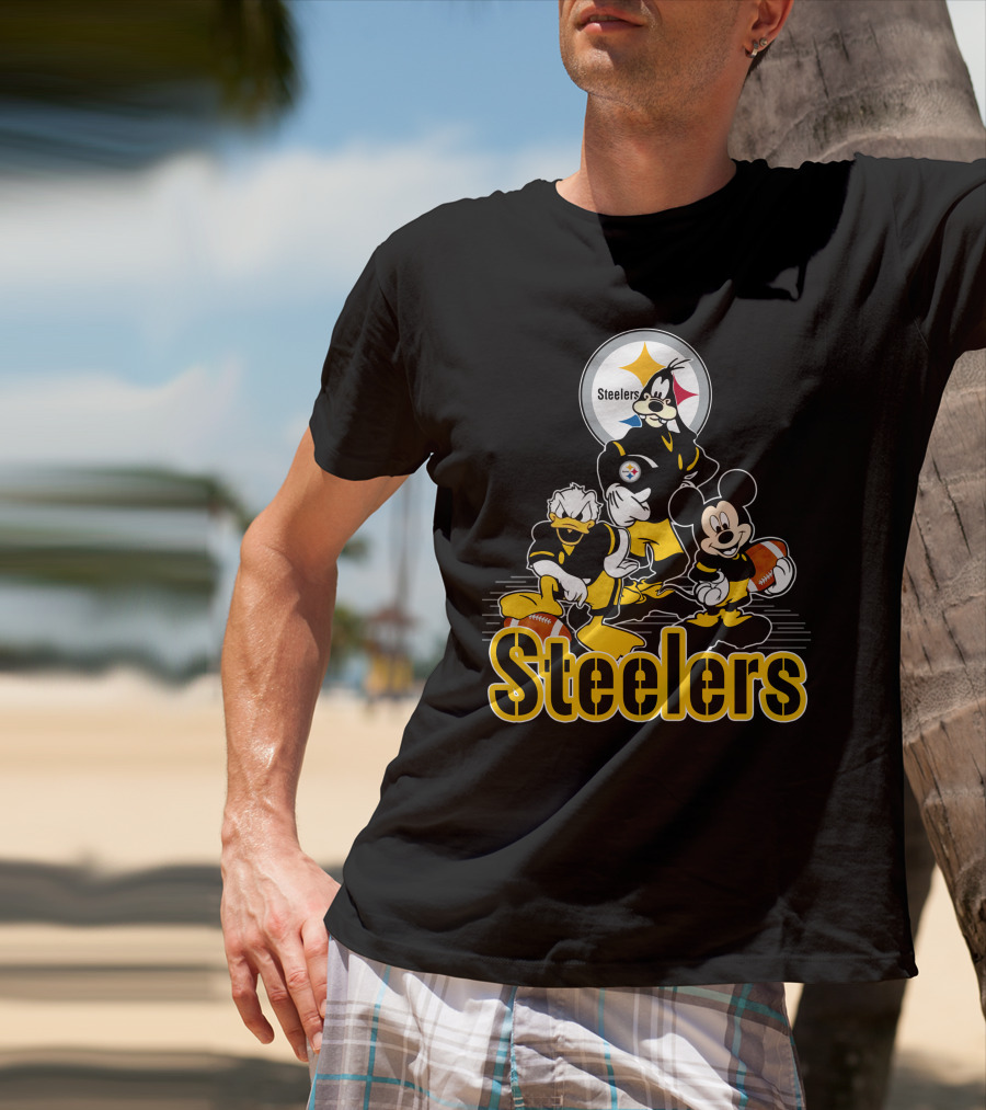Steelers Mickey Donald Goofy Football Team Friendship T-Shirt