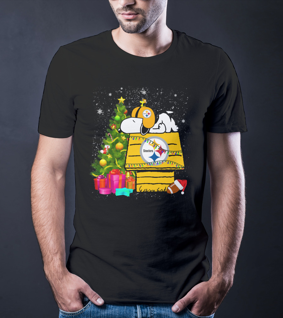 Pittsburgh Steelers Snoopy Christmas Peanuts Doghouse Football T-Shirt