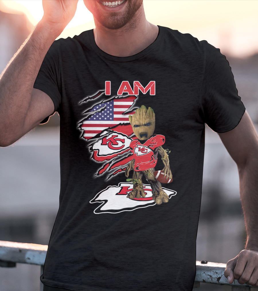 I Am Kc Chiefs Groot American Football Fan Usa Flag T-Shirt