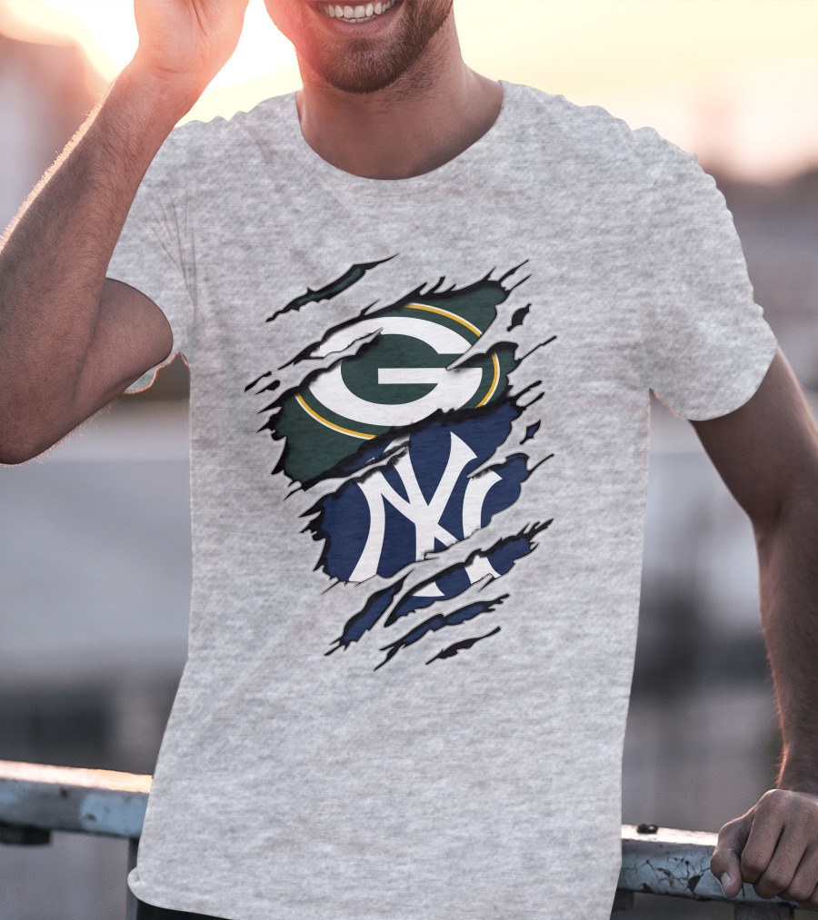 Green Bay Packers New York Yankees Torn Logo Fusion T-Shirt