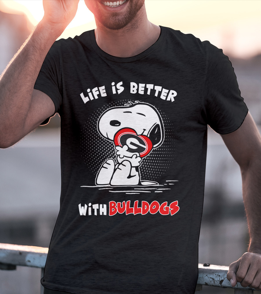 Life Is Better With Bulldogs Snoopy Hugging Georgia Helmet T-Shirt