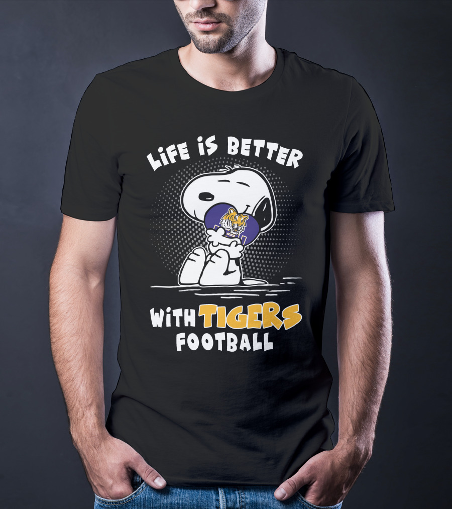 Life Is Better With Tigers Football Snoopy Lsu Tigers Helmet T-Shirt