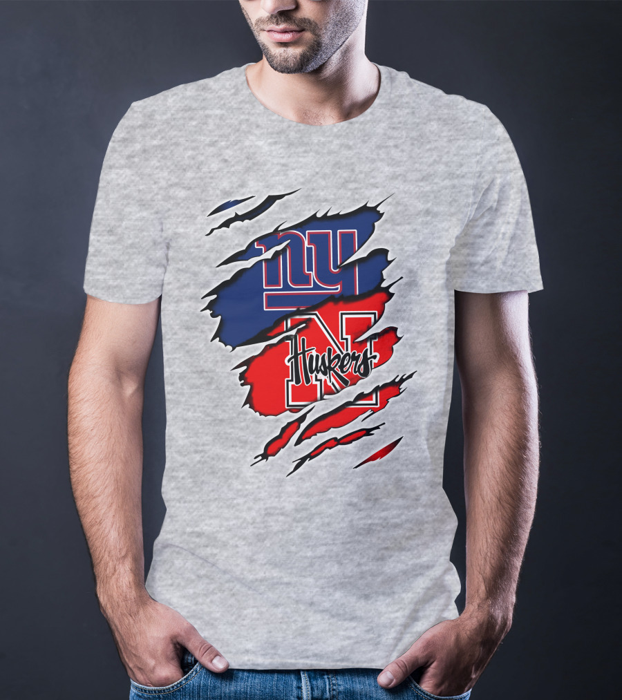 NY Giants Huskers Torn Layers T-Shirt