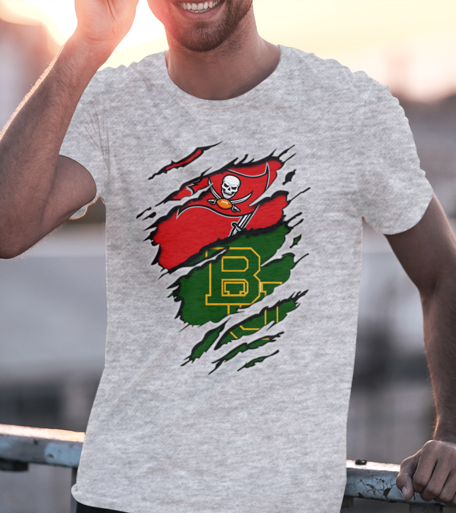 Buccaneers Baylors Skull Flag Ripped T-Shirt