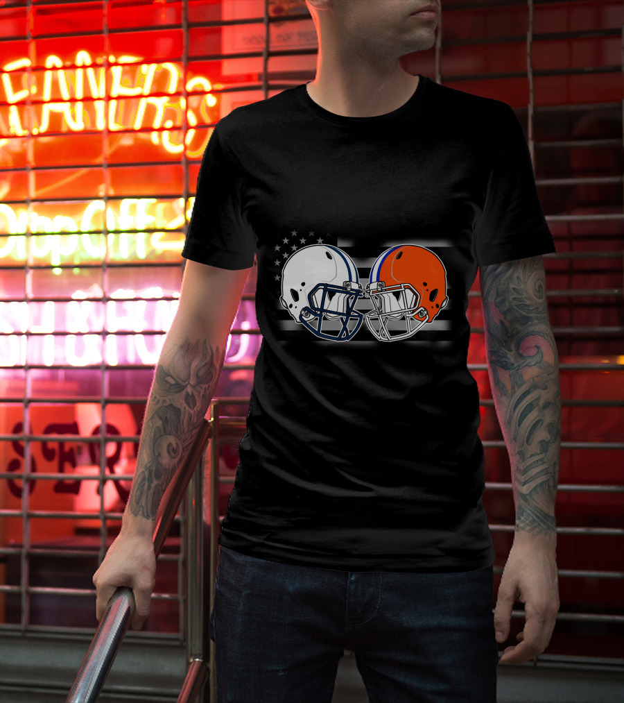 Tita-Gato American Football Helmets And Flag Black T-Shirt