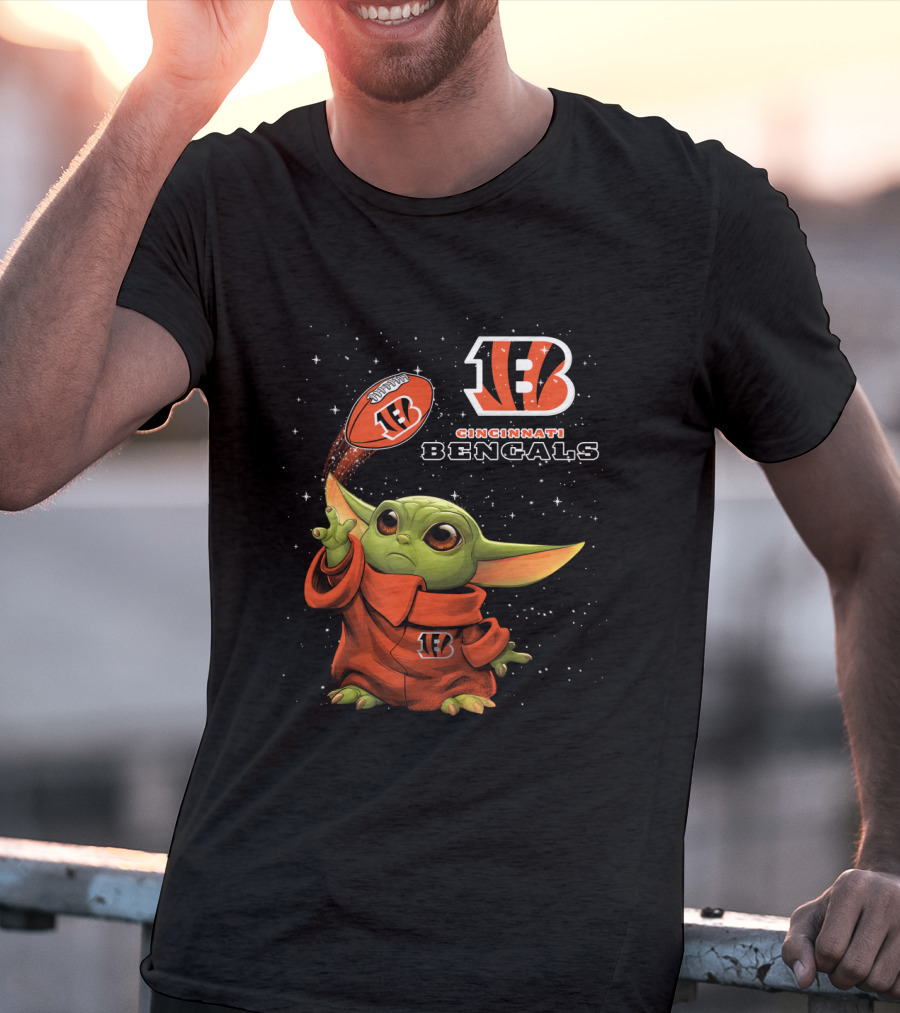 Cincinnati Bengals Baby Yoda Force Powers Football Team T-Shirt