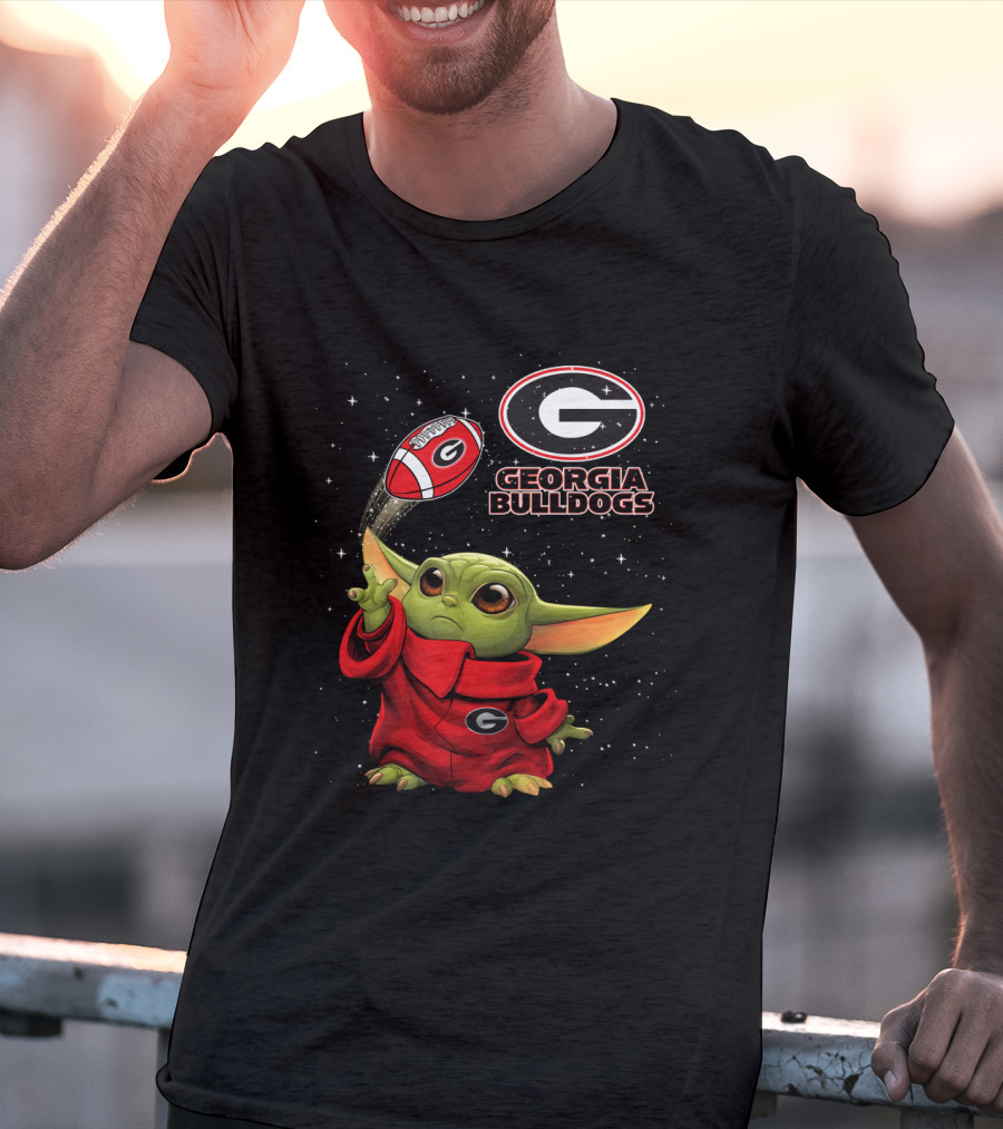 Baby Yoda Georgia Bulldogs Football Star Wars T-Shirt