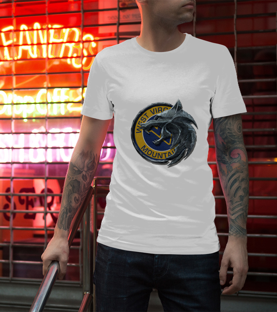 Cht1Twnc2025 West Virginia Mountaineers Wolf T-Shirt