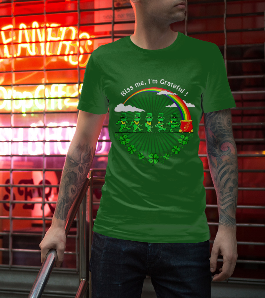 Kiss Me I'm Grateful Rainbow Leprechauns And Shamrock Parade T-Shirt