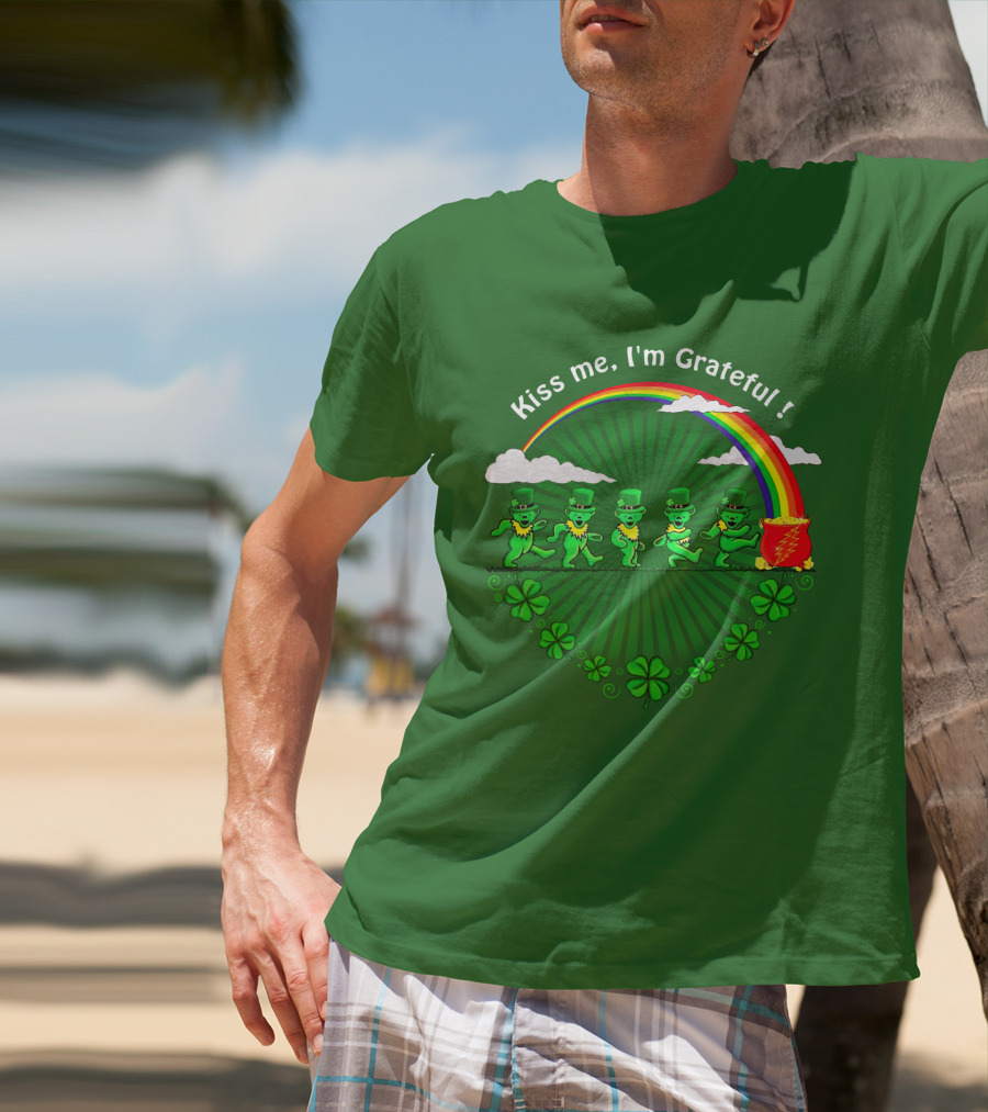 Kiss Me I'm Grateful Rainbow Leprechauns And Shamrock Parade T-Shirt