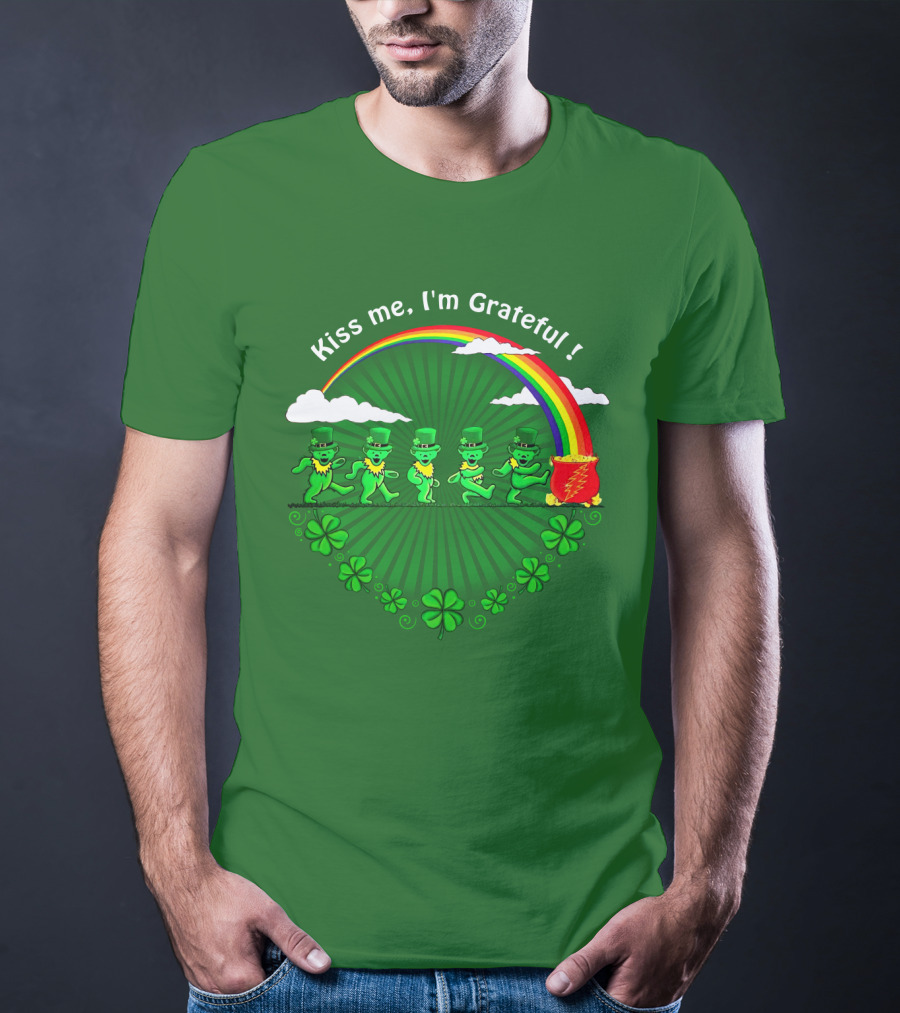 Kiss Me I'm Grateful Rainbow Leprechauns And Shamrock Parade T-Shirt