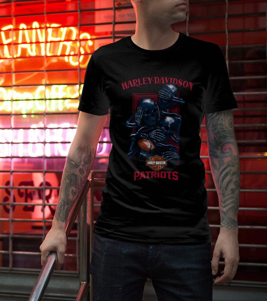 Harley Davidson Motor Cycles New England Patriots Skulls Nfl Football T-Shirt