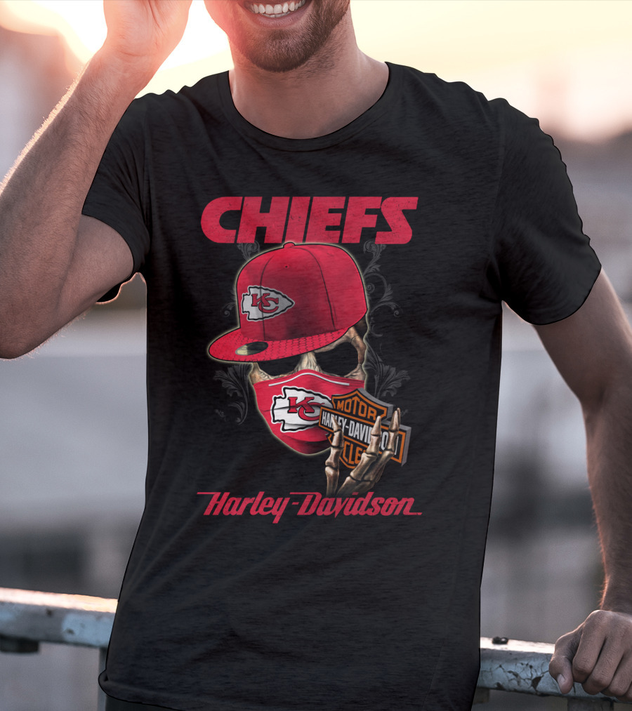 Kansas City Chiefs Harley Davidson Skull And Cap T-Shirt