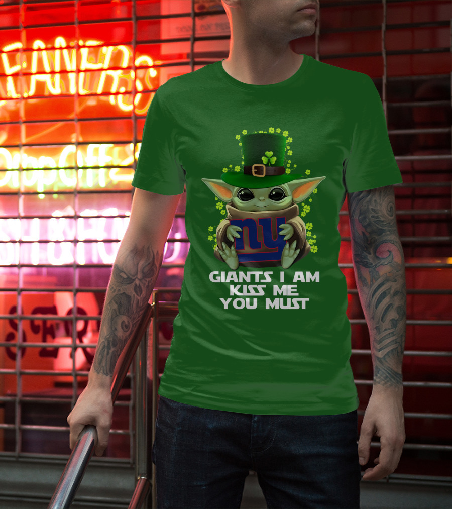 Giants I Am Kiss Me You Must Nyg Shamrock Hat T-Shirt
