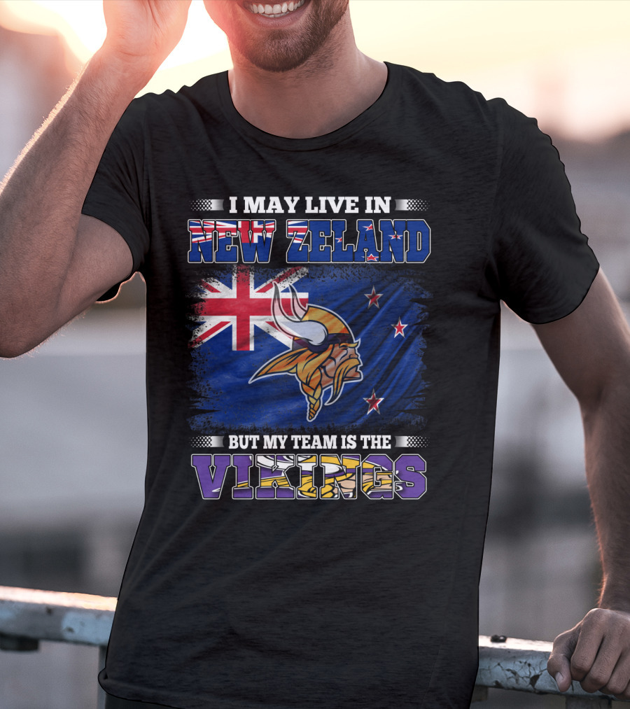 I May Live In New Zeland But My Team Is The Vikings Flag With New Zealand Flag And Viking Helmet T-Shirt