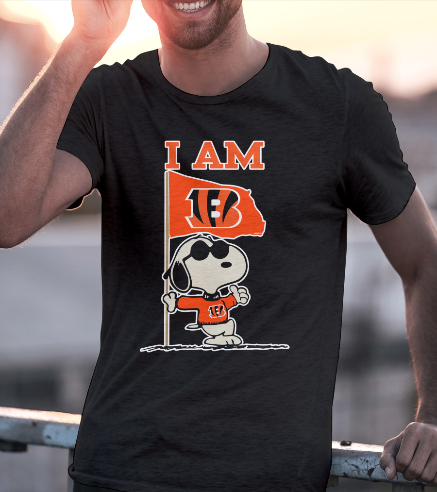 I Am Cincinnati Bengals Snoopy Flag T-Shirt