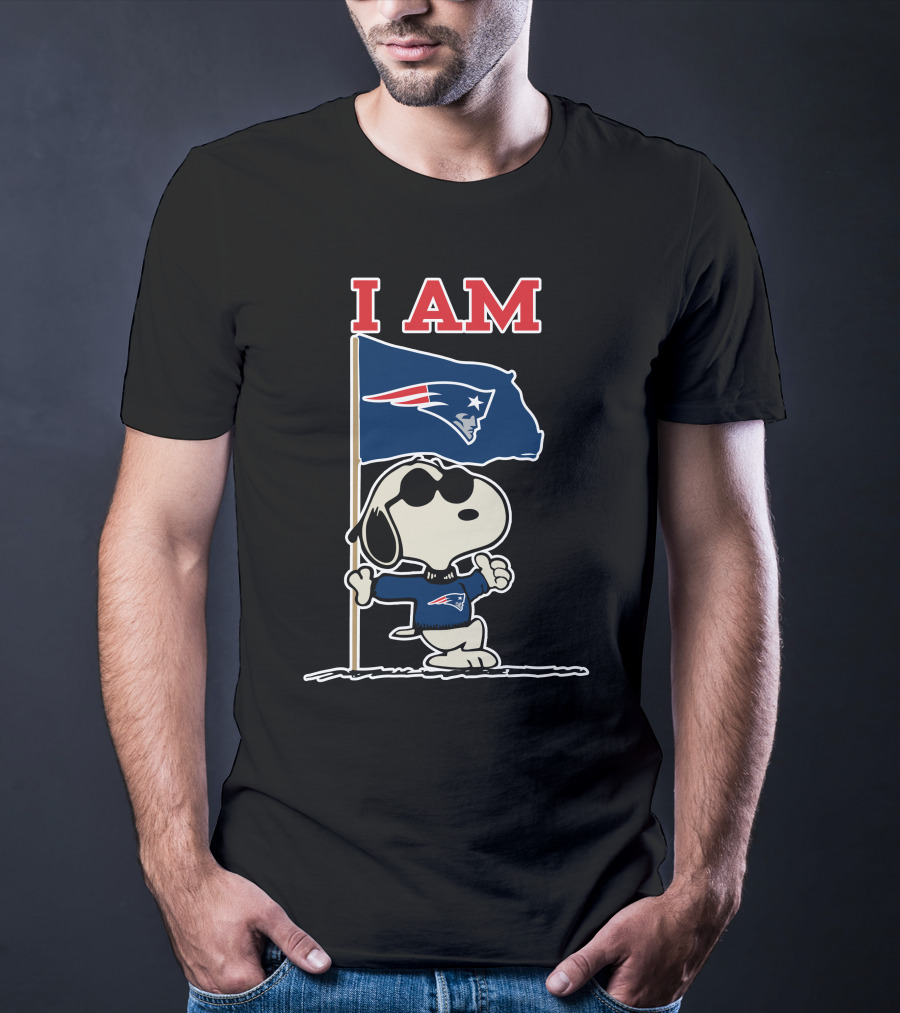 I Am New England Patriots Snoopy Flag T-Shirt