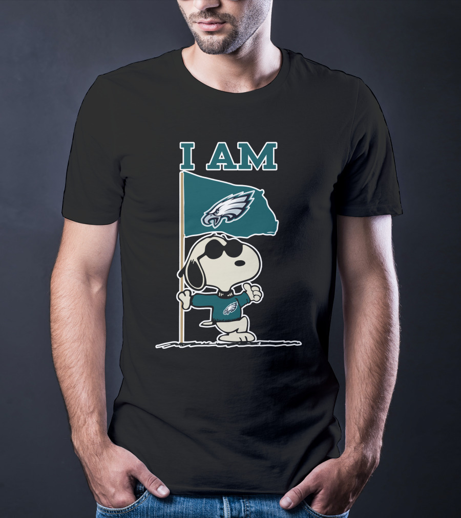 I Am Philadelphia Eagles Snoopy Flag T-Shirt