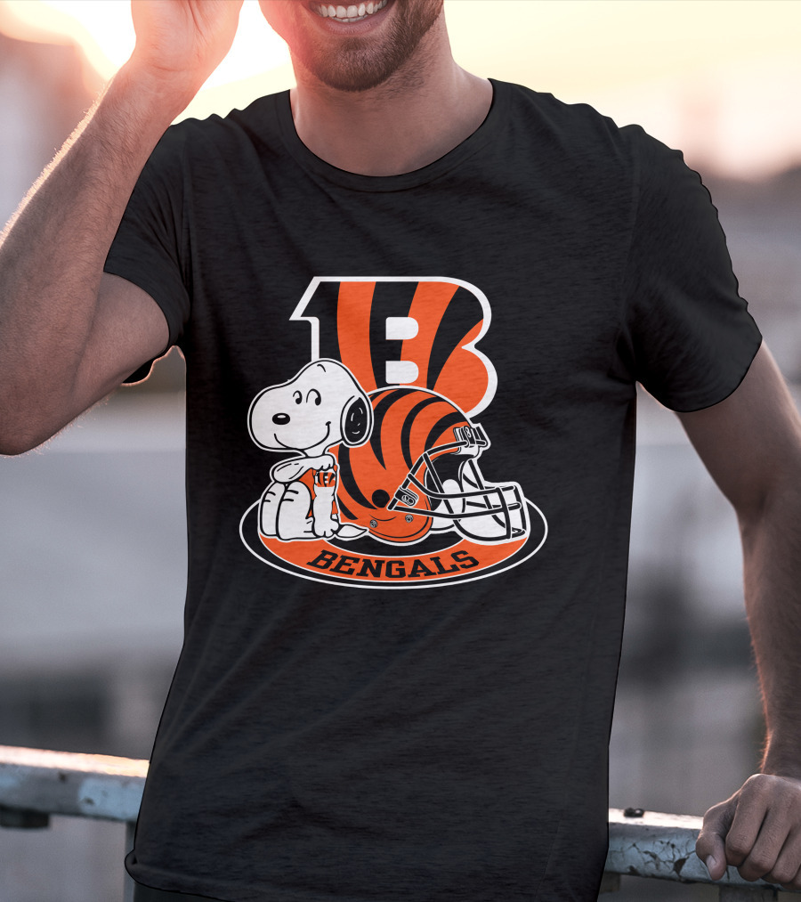 Cincinnati Bengals Snoopy Football Helmet Number One Fan T-Shirt