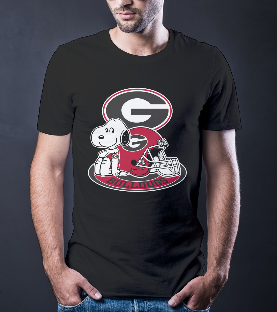 Georgia Bulldogs Snoopy Football Helmet T-Shirt