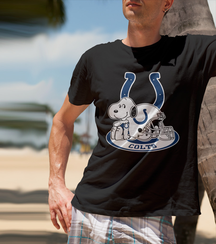 Indianapolis Colts Snoopy With Helmet And Horseshoe T-Shirt