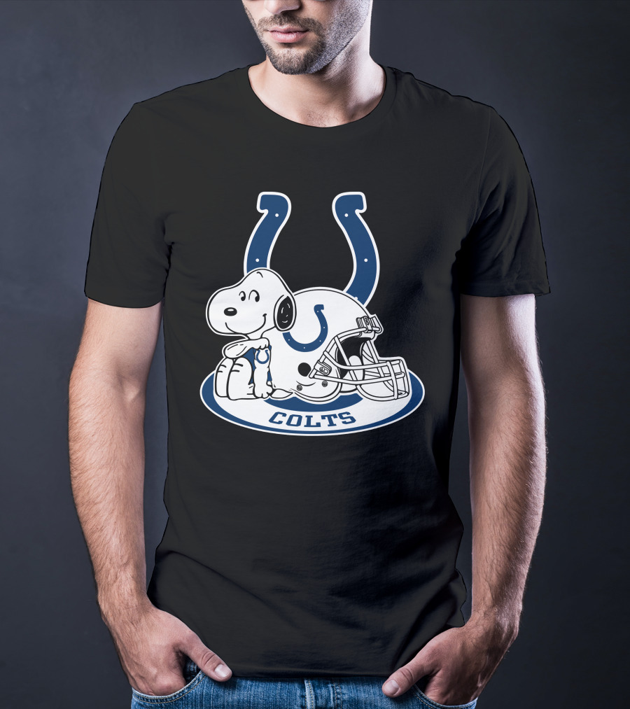 Indianapolis Colts Snoopy With Helmet And Horseshoe T-Shirt