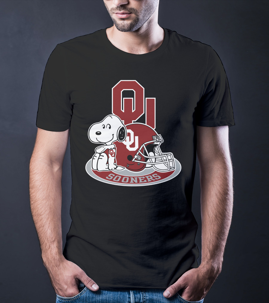 Oklahoma Sooners Snoopy Ou Helmet T-Shirt
