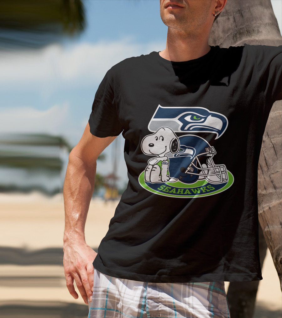 Snoopy Seattle Seahawks Helmet T-Shirt