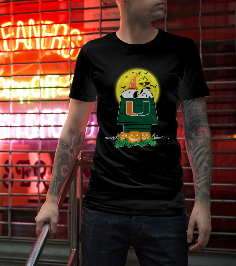 Miami Hurricanes Snoopy Halloween Pumpkin Moon Peanuts Woodstock T-Shirt