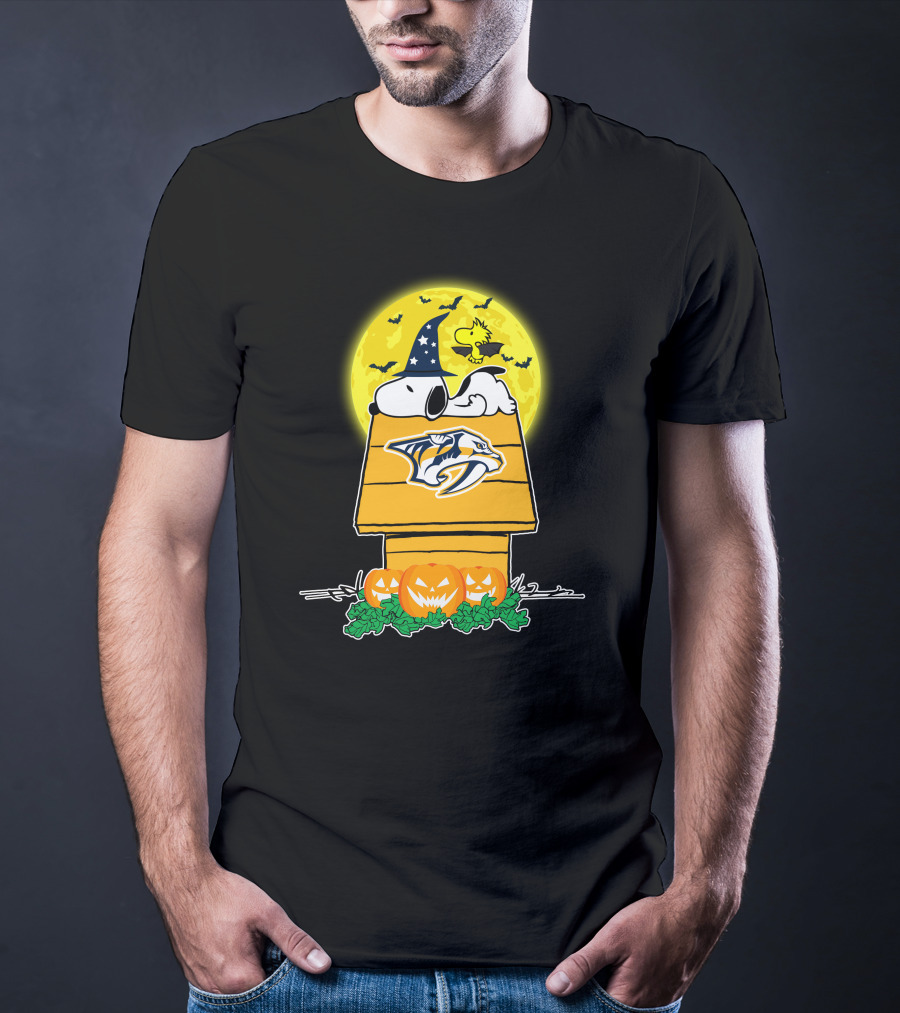 Nashville Predators Snoopy Woodstock Halloween Pumpkins Moon T-Shirt