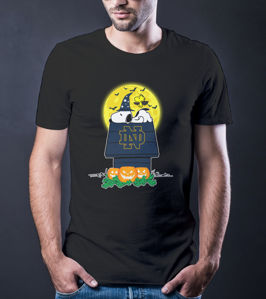 Snoopy Notre Dame Fighting Irish Halloween Moon Pumpkins T-Shirt