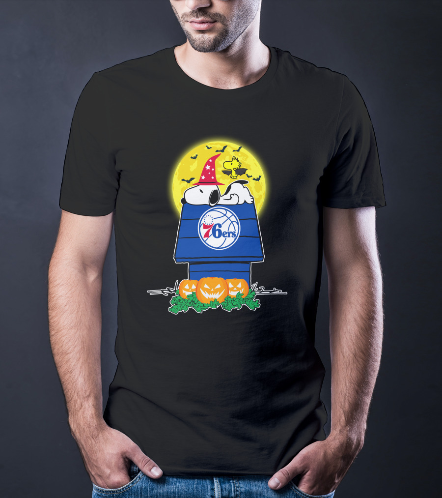 Philadelphia 76ers Snoopy Halloween Moon Pumpkins Bats Woodstock T-Shirt
