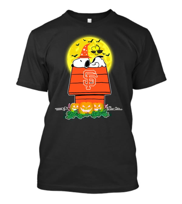 San Francisco Giants Snoopy Woodstock Halloween Moon Pumpkins T-Shirt