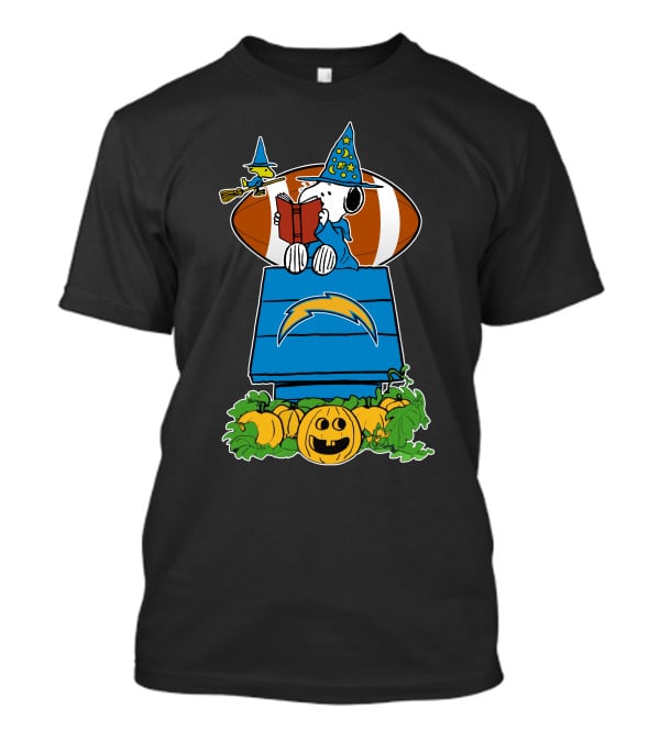 Los Angeles Chargers Snoopy Halloween Witch Reading Football Pumpkin T-Shirt