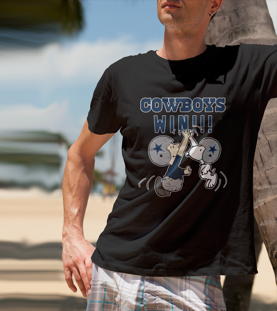 Cowboys Win!! Peanuts High Five Dallas Football Celebration T-Shirt