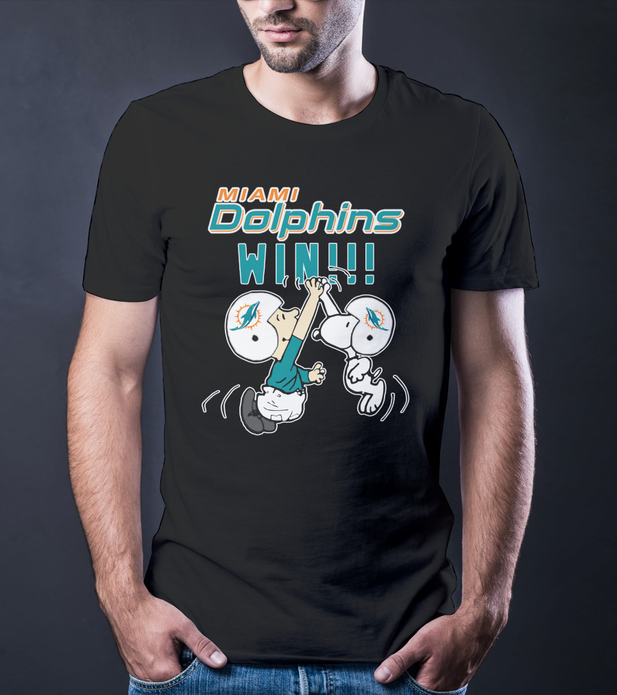 Miami Dolphins Win Peanuts Characters High Five Celebration T-Shirt