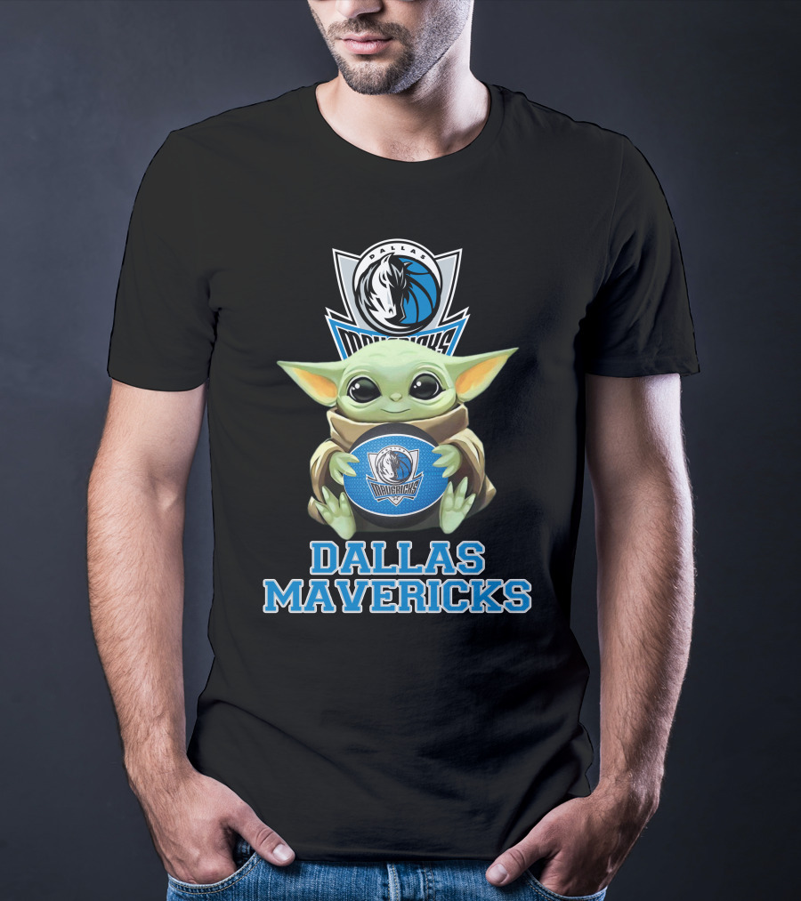 Dallas Mavericks Baby Yoda Holding Basketball T-Shirt