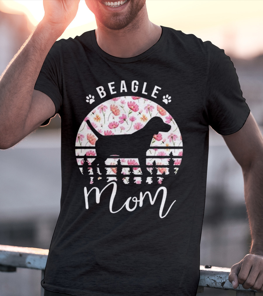 Beagle Mom Floral Mother's Day T-Shirt