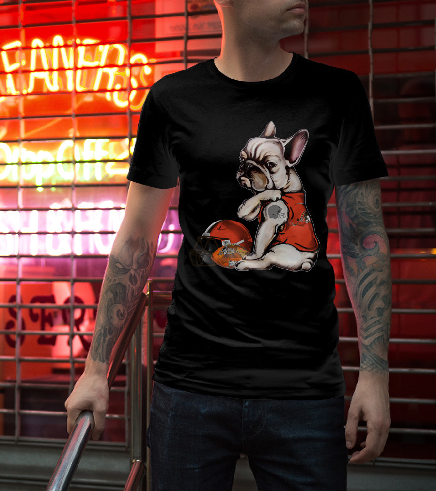 Cleveland Browns Pug Football Helmet And Jersey T-Shirt