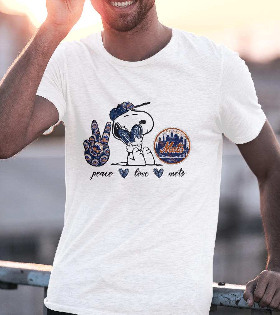 Peace Love New York Mets Snoopy Baseball Passion T-Shirt
