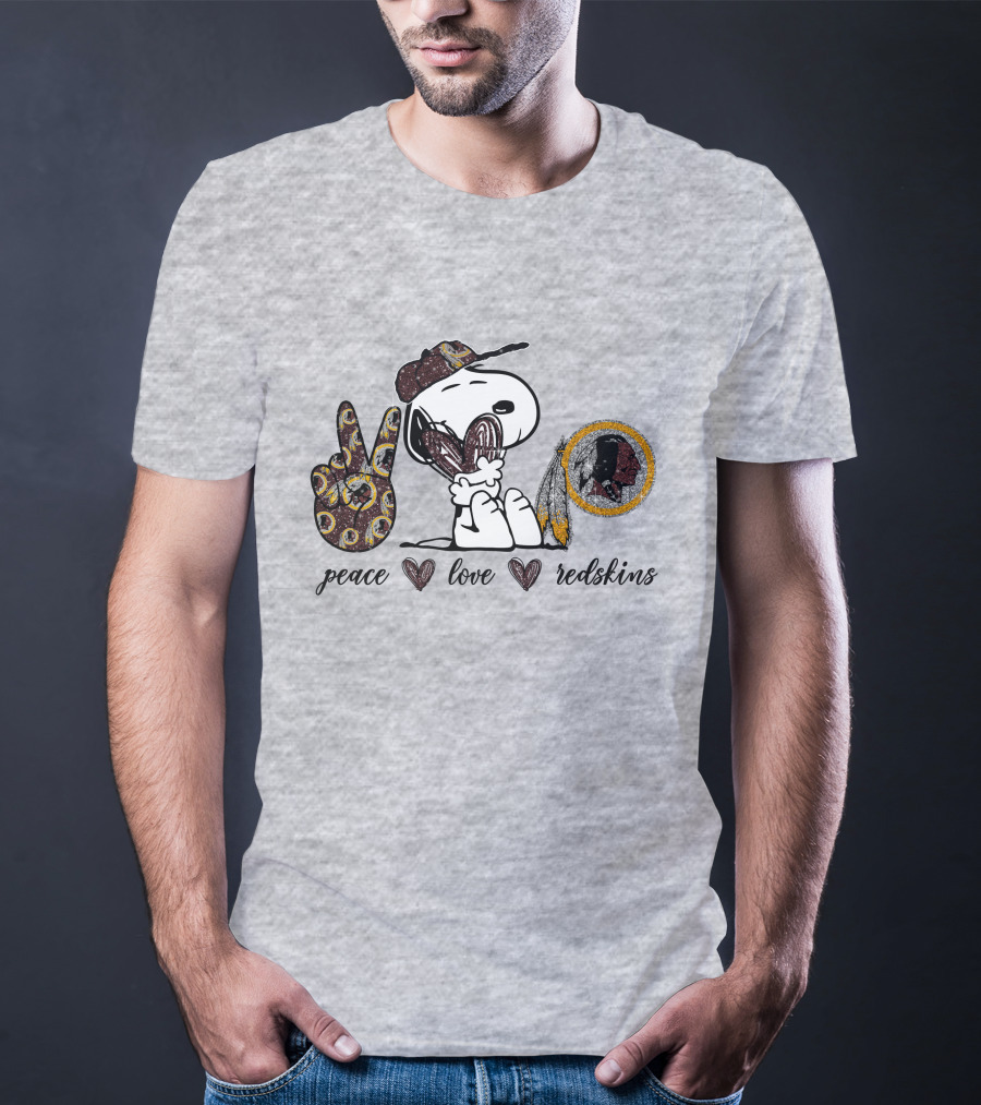 Peace Love Washington Redskins Snoopy Embrace T-Shirt