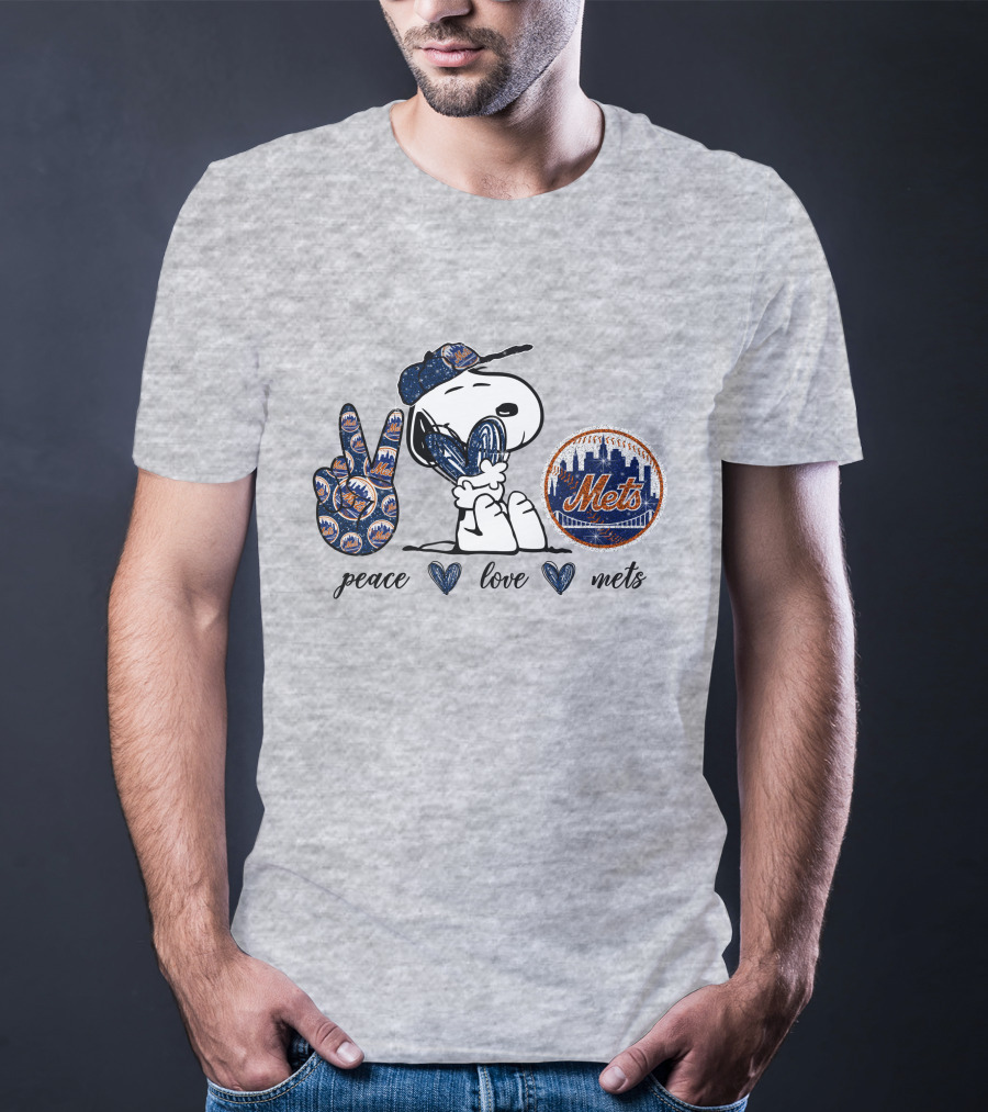 Peace Heart Love Mets Snoopy Skyline Finger Symbol T-Shirt