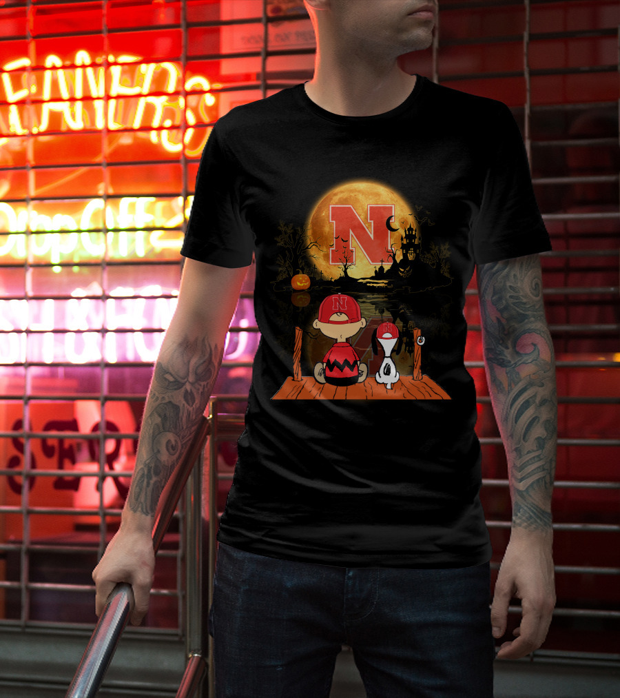 Nebraska Cornhuskers Halloween Peanuts Moon T-Shirt