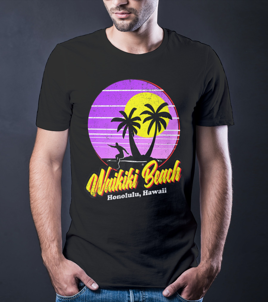 Waikiki Beach Honolulu Hawaii Retro Surfer 80s Vintage Palm Sunset T-Shirt