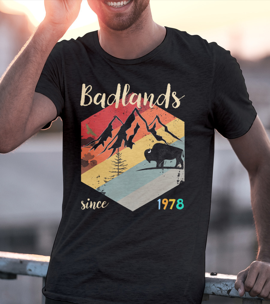 Badlands Since 1978 South Dakota National Park Hiking Mountain Bison T-Shirt